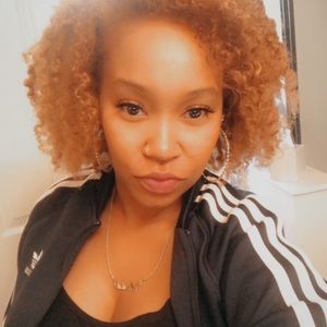 Meet your Posher, Ashlyee